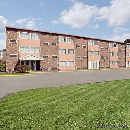 Motel 6-New Stanton, Pa Exterior foto